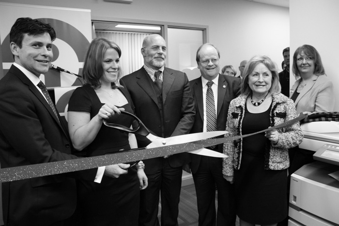 From left to right: Fran&ccedil;ois Baril, Andr&eacute;e Anne Martel, Michel Francoeur, the Hon. Thomas A. Cromwell, Justice of the Supreme Court of Canada, and the Hon. Madeleine Meilleur, Attorney General of Ontario and Minister Responsible for Francophone Affairs.